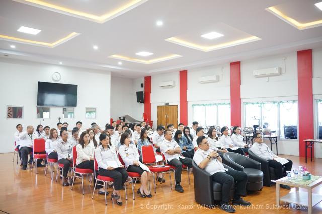 Awali Tahun 2026, Persekutuan Oikumene Kanwil Kemenkum Sulut Gelar Ibadah Bersama